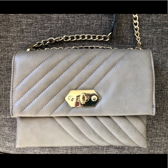 Steve Madden - Cross Body Handbag - Picture 2 of 8